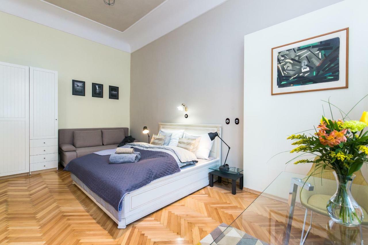 Апартаменты Nebovidy I - Historic Centre - Terrace - Air Conditioning